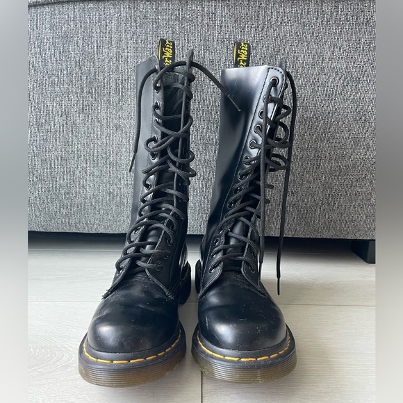 Dr. Martens 1914 Women’s Smooth Leather Tall Boots - Size 6US - Picture 3 of 7